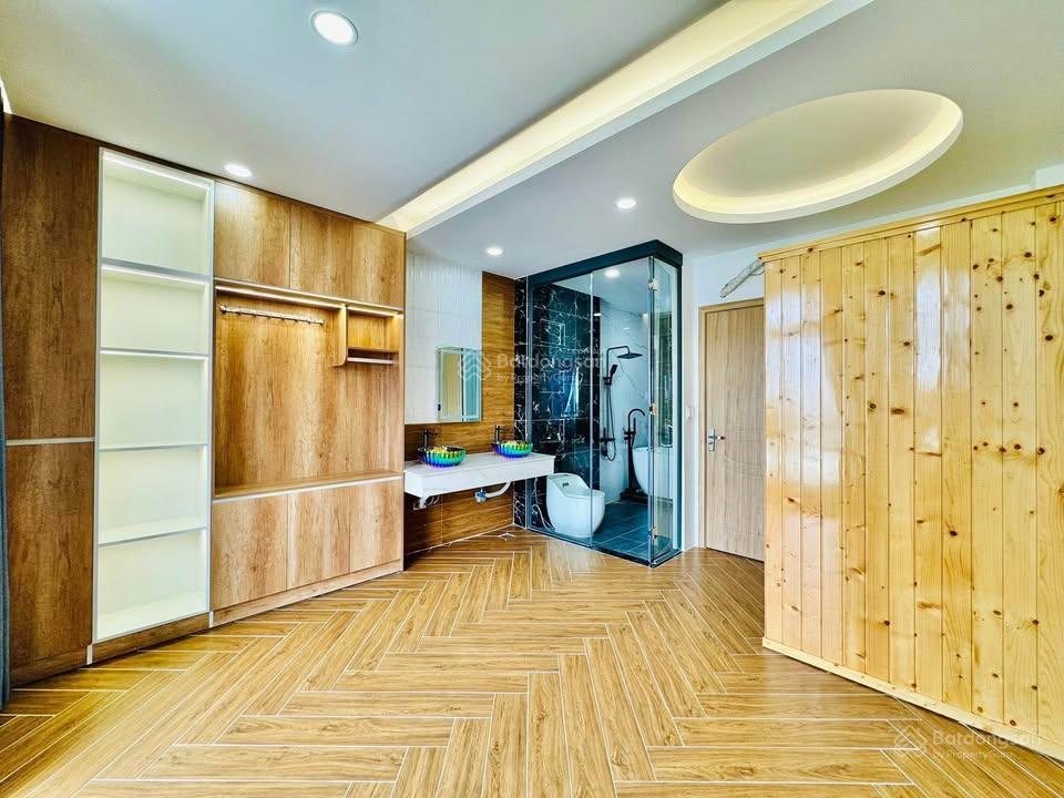 Nhà đoàn văn bơ, p14, q4 dòng tiền cao 90m2 giá mềm thuê 26tr/th, sổ hồng riêng