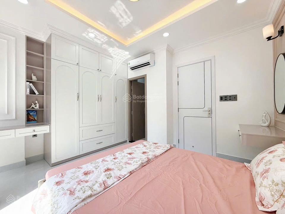 Bán nhà hẻm nguyễn giản thanh, p5, q10. 76m2, giá 3 tỷ 750tr, thuê 23tr/th, sổ hồng riêng.