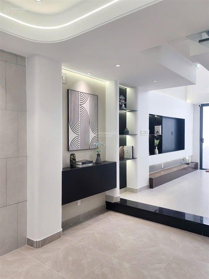 Chủ cần ra đi sớm, nhà hẻm 191 hoàng văn thụ p8 phú nhuận, 71.5m2, giá 3 tỷ 650tr, sổ hồng riêng