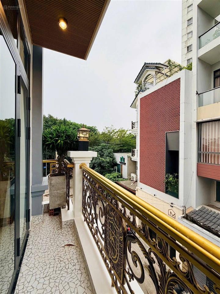 Hiếm nhà bán nguyễn đình chiểu quận 3 nay có căn bán gấp 72.8m2, giá 3 tỷ 550tr sổ hồng riêng