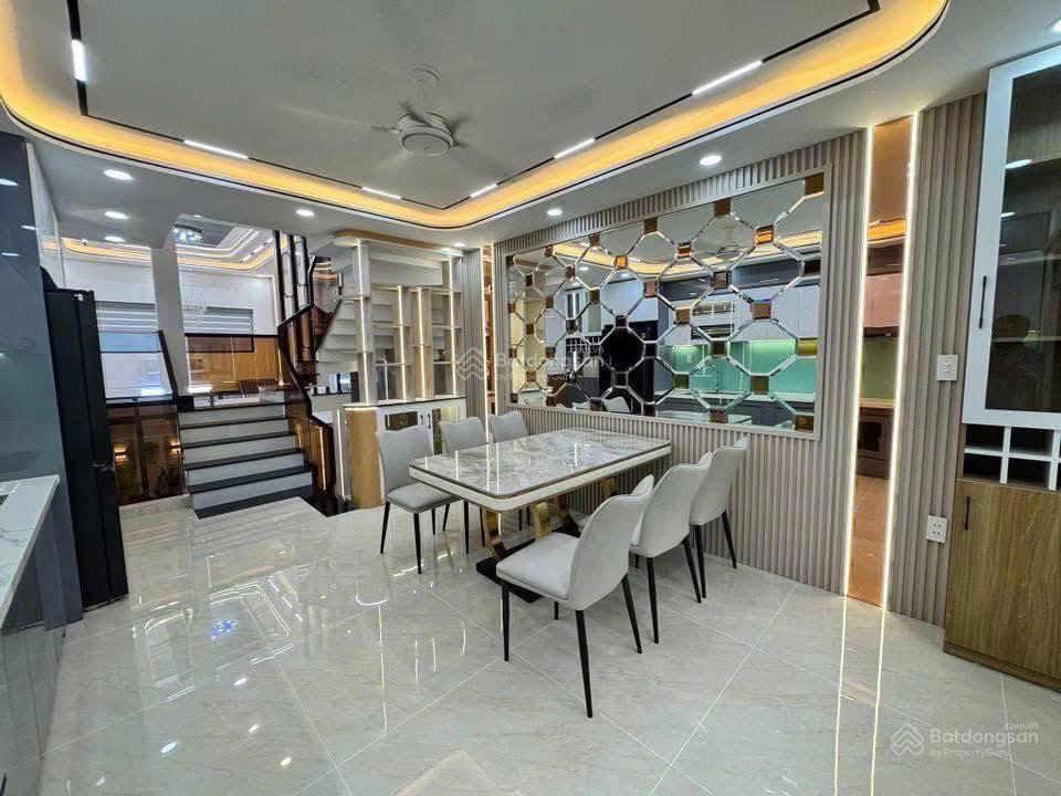 Bán nhà đẹp giá ngộp hồ văn huê p9 phú nhuận, 72m2, giá 3 tỷ 250tr thuê 21tr/tháng, sổ hồng riêng