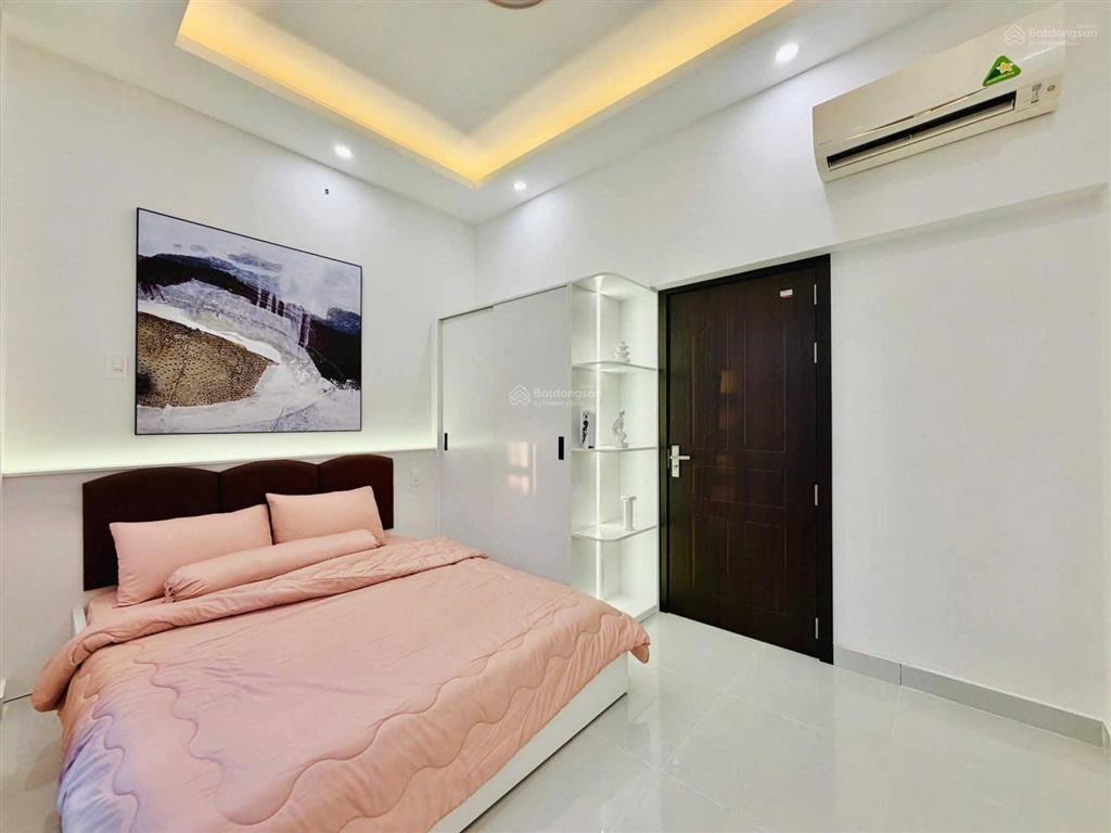 Giá ngộp nhà hẻm võ văn tần, p. võ thị sáu, q3, 76m2, giá 3 tỷ 950tr thuê 23tr/th, sổ hồng riêng