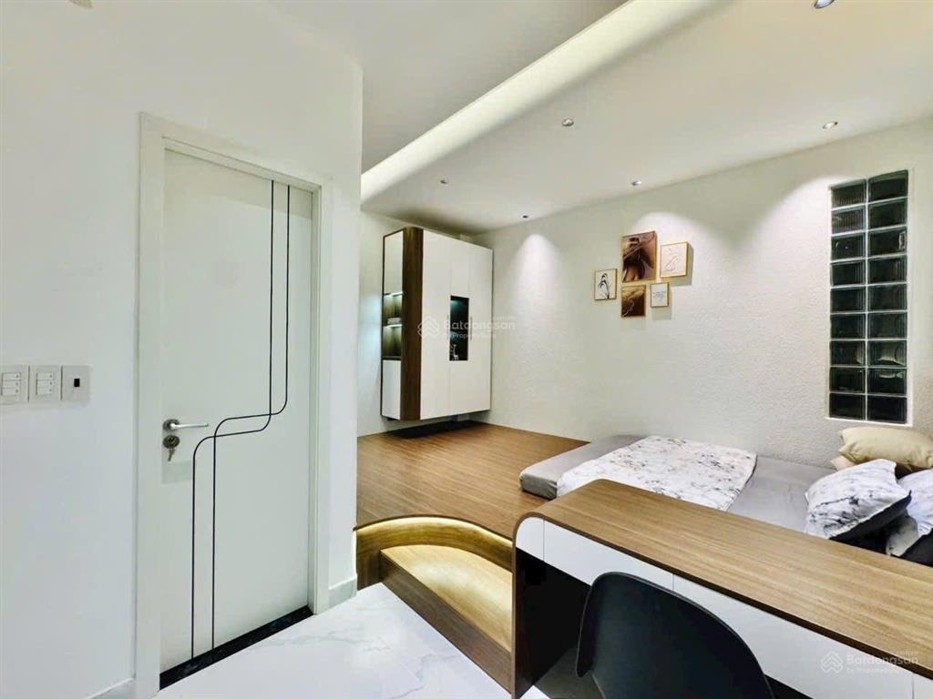 Căn đẹp hiếm có, đ thái văn lung, p bến nghé, q1, 80m2, cho thuê 27tr, sổ riêng