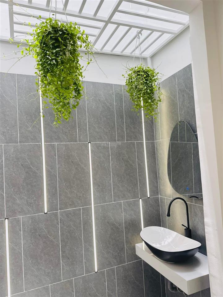 Giá sốc mùa này chủ cần tiền nên bán gấp, vườn chuối p4 q3, 76.5m2, giá 3 tỷ 550tr sổ hồng riêng