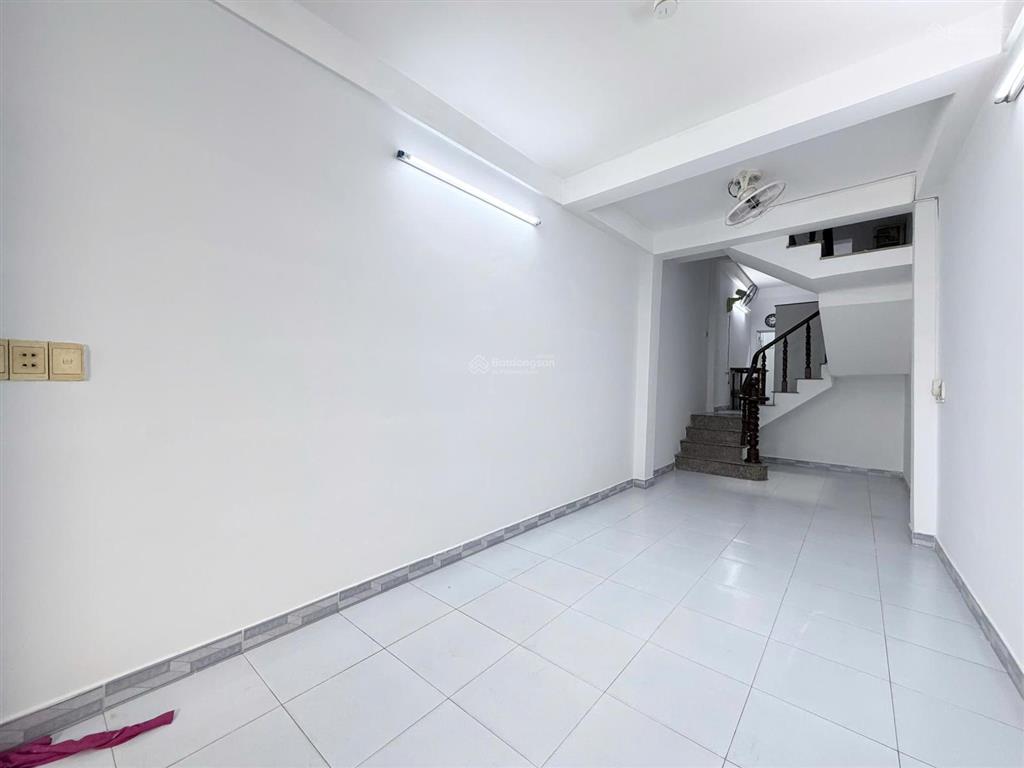 Cho thuê nhà 4 tầng  hẻm xe hơi  42m2  3pn  nơ trang long, bình thạnh  chỉ 12tr