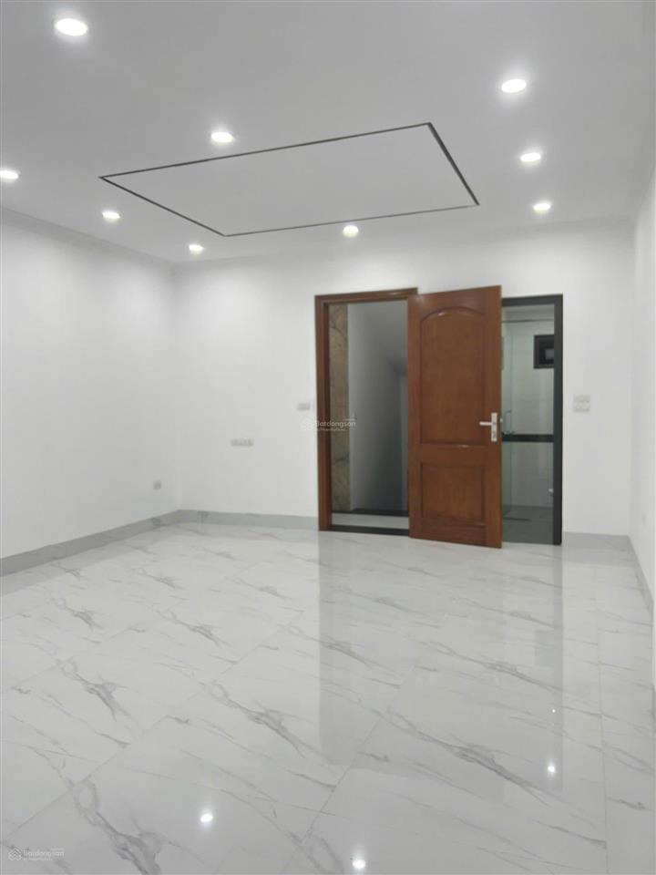 Bán nhà 7 tầng thang máy phố đi bộ trịnh công sơn tây hồ cách phố 40m dt 55m | giá 24.5 tỷ