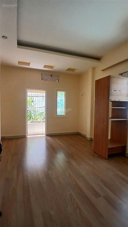 Nhà 4 tầng dài 19m nở hậu tài lộc, tạ quang bửu p2 q8 xe hơi đỗ cửa. shr hoàn công đủ, 8 tỷ ( tl )