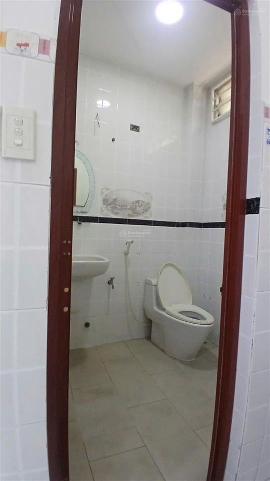 Nhà 4 tầng dài 19m nở hậu tài lộc, tạ quang bửu p2 q8 xe hơi đỗ cửa. shr hoàn công đủ, 8 tỷ ( tl )