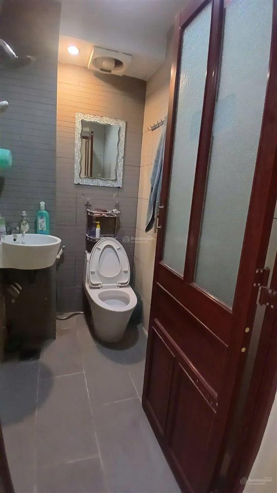 Nhà 4 tầng dài 19m nở hậu tài lộc, tạ quang bửu p2 q8 xe hơi đỗ cửa. shr hoàn công đủ, 8 tỷ ( tl )