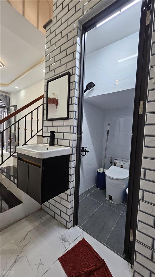 Thanh khoản gấp nhà 4 tầng âu dương lân q8 thông phạm thế hiển, xe hơi đỗ cửa, shr chỉ 6,7 tỷ (tl)