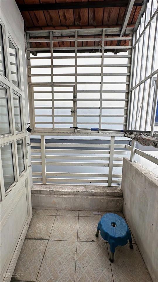 Nhà 2 tầng 3 phòng ngủ, chỉ 20m ra mặt tiền liên tỉnh 5 (ql 50) quận 8, shr hoàn công chỉ 4,98 tỷ