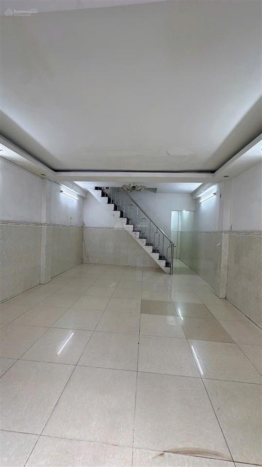 Nhà 2 tầng 3 phòng ngủ, chỉ 20m ra mặt tiền liên tỉnh 5 (ql 50) quận 8, shr hoàn công chỉ 4,98 tỷ