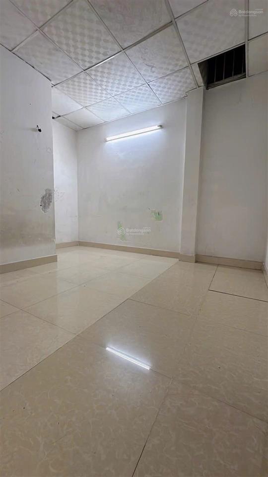 Nhà 2 tầng 3 phòng ngủ, chỉ 20m ra mặt tiền liên tỉnh 5 (ql 50) quận 8, shr hoàn công chỉ 4,98 tỷ