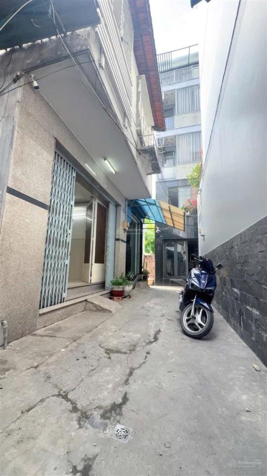 Nhà 2 tầng 3 phòng ngủ, chỉ 20m ra mặt tiền liên tỉnh 5 (ql 50) quận 8, shr hoàn công chỉ 4,98 tỷ