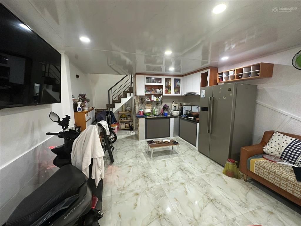 Nhà mới 3 tầng lê văn lương quận 7, gần hẻm xe hơi, cạnh lotte mart, sổ hồng hoàn công chỉ 5,1 tỷ