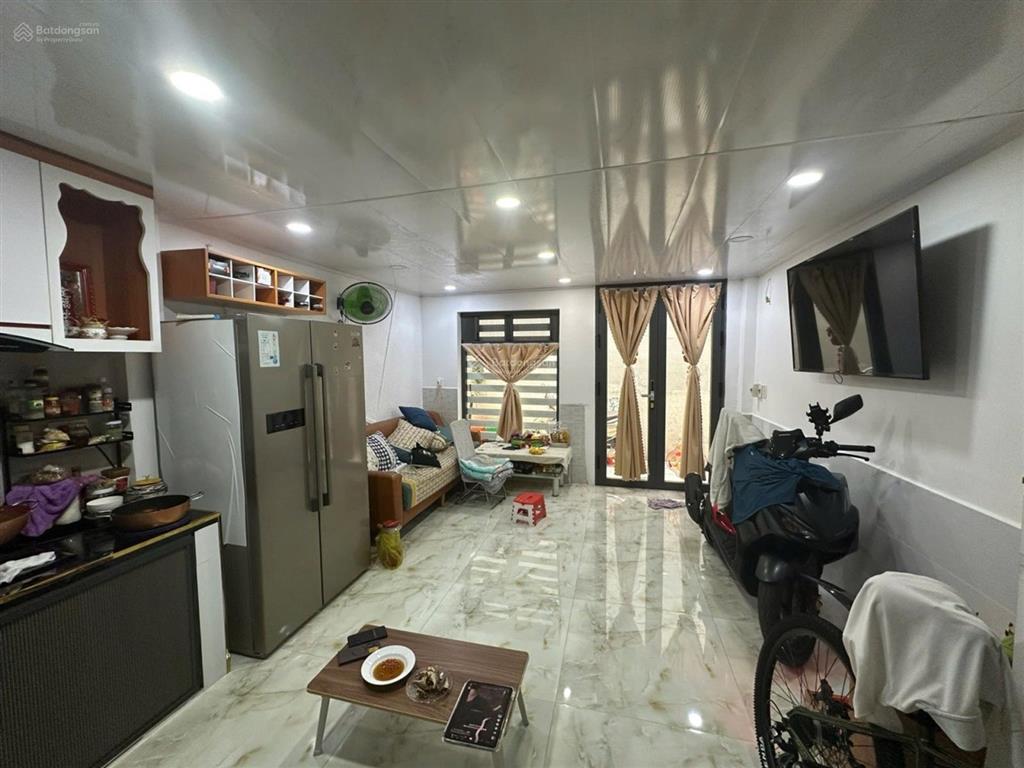 Nhà mới 3 tầng lê văn lương quận 7, gần hẻm xe hơi, cạnh lotte mart, sổ hồng hoàn công chỉ 5,1 tỷ