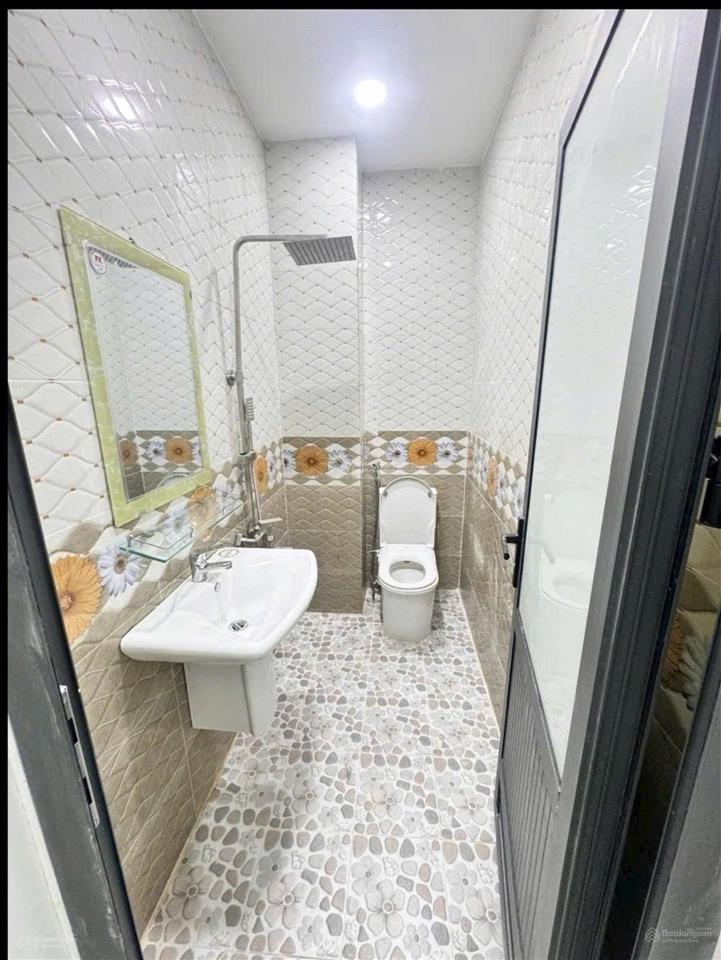 Mặt tiền kdc phú lợi phạm thế hiển, quận 8, ngang 5m, 4 tầng btct, 7 phòng ngủ, shr chỉ nhỉnh 9 tỷ