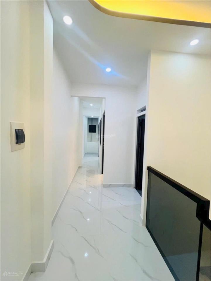 Nhà mới 2 tầng full nội thất dọn vào ở ngay, hẻm thông 1041 trần xuân soạn, q7. shr chỉ nhỉnh 6 tỷ