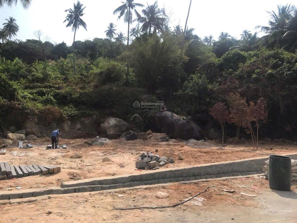 Đất mặt tiền đường lên đỉnh ma thiên lãnh (hòn sơn)