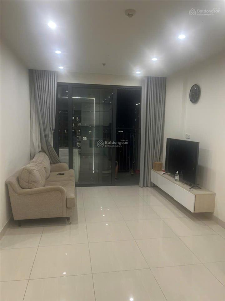 Chính chủ bán căn 1 ngủ + ở vinhome smart city