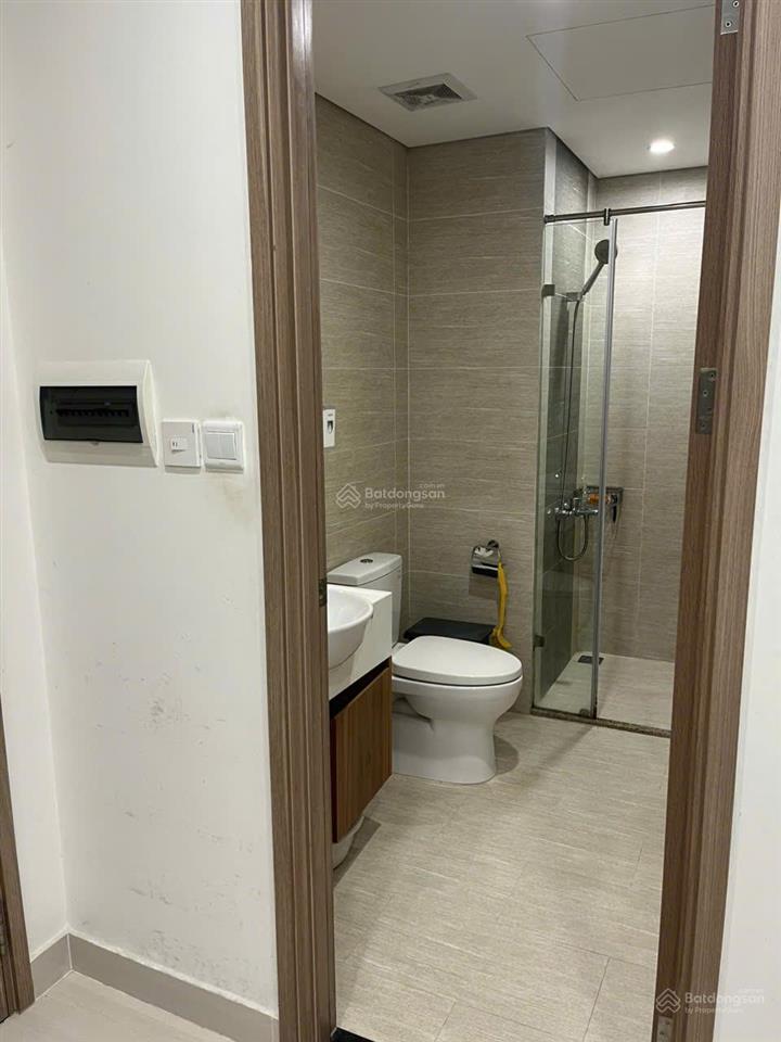 Chính chủ bán căn 1 ngủ + ở vinhome smart city