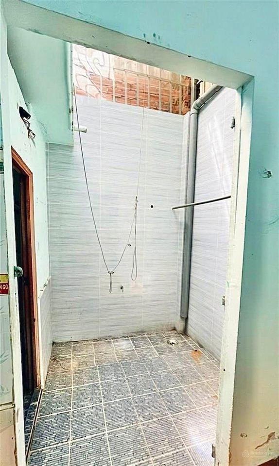 Hẻm ô tô sát mt lê trọng tấn 71m2 nở hậu