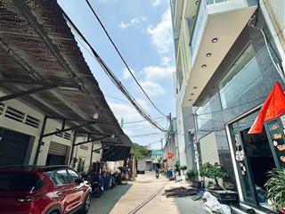 Hẻm ô tô sát mt lê trọng tấn 71m2 nở hậu