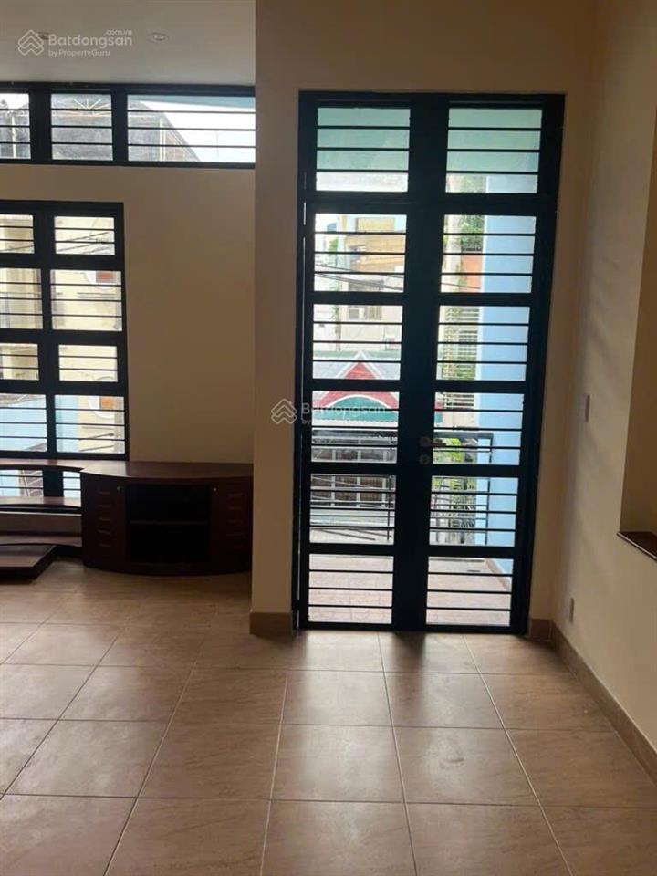 Phan tây hồ pn  có gara & sân để xe hơi  105m2 (5x21) sổ vuông a4  công nhận đủ  4 tầng btct