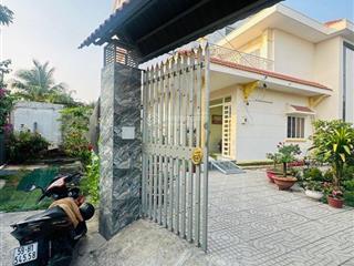Biệt thự sân vườn 300m2 ngang 15m tại hóc môn nhà đúc btct 4pn, cách nguyễn ảnh thủ chỉ 200m