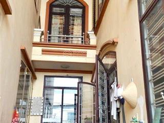Giảm giá bán nhanh 9 tỷ  160m ngang đỉnh đông hưng thuận quận 12 nhà sẳn kết cấu ở ngay