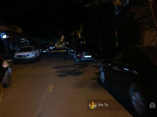 Chính chủ nhờ bán đất tây mỗtrước nhà rộng thoángvài bước ra ô tôkhai thác dòng tiền tốt40 m2