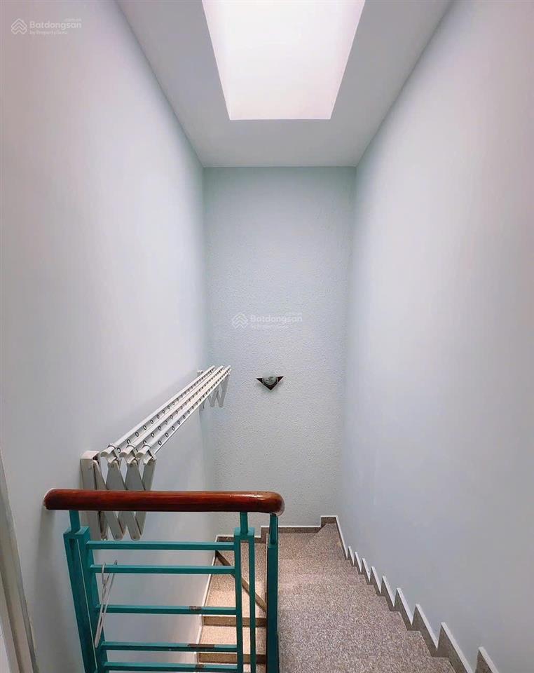 Nhà đẹp gò dầu, tân phú hẻm 5m xe hơi, 3 tầng 3pn, 41,5m, giá tốt