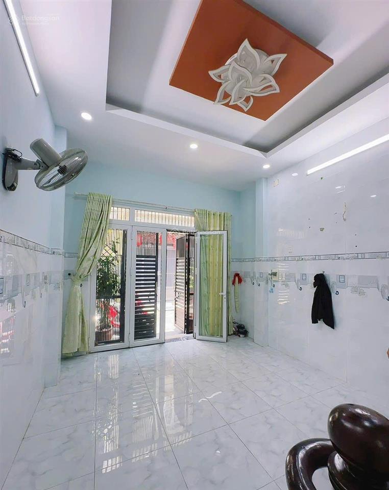 Nhà đẹp gò dầu, tân phú hẻm 5m xe hơi, 3 tầng 3pn, 41,5m, giá tốt
