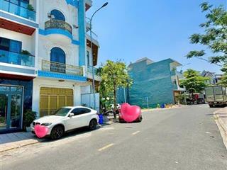 Bán nhà kdc phú hồng thịnh 8, 3 tầng kinh doanh được