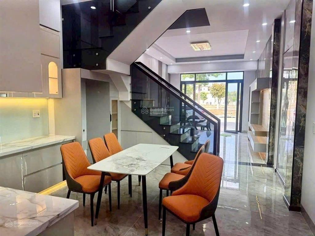 Bán nhà 1 trệt 2 lầu hoàn công kdc tân long 2