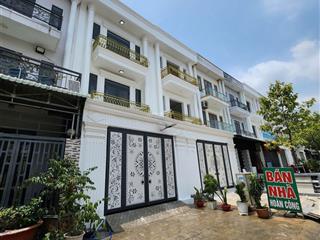 Bán nhà 1 trệt 2 lầu hoàn công kdc tân long 2