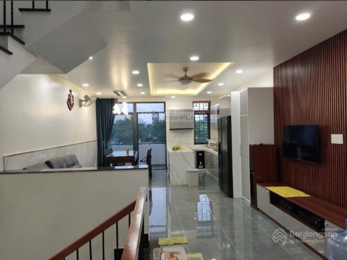 Nhà 5 tầng mặt tiền đường 40m khu dân cư phân lô xã bình hưng, bình chánh, 100m2, giá rẻ chỉ 10 tỷ