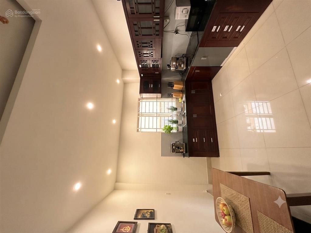 Nhà phố diện tích 76m2, 4 tầng, đường phú thuận, quận 7 giá 21 tỷ
