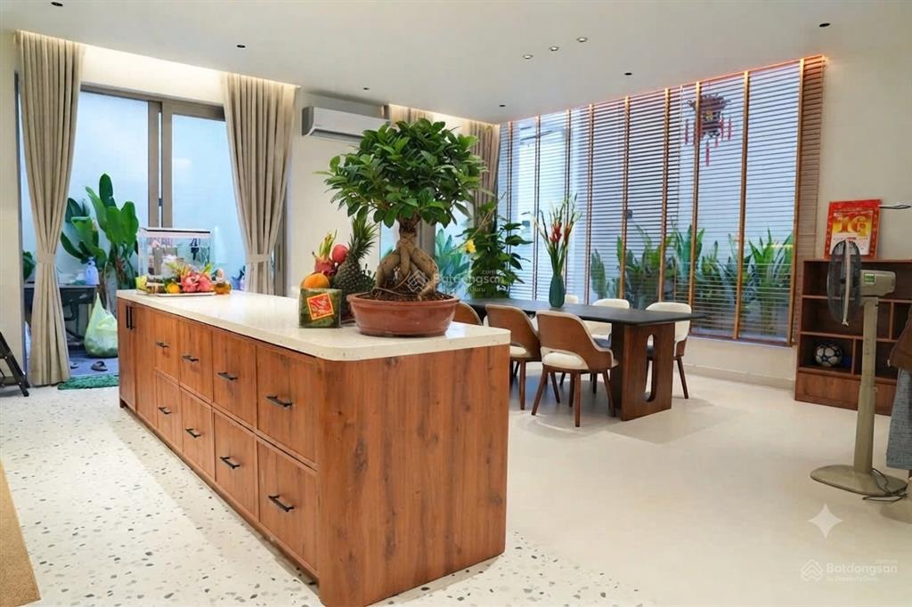 Hiếm có, biệt thự mặt phố diện tích 158m2 ngang 8m, nguyễn văn quỳ, phường phú thuận, giá 17.5t