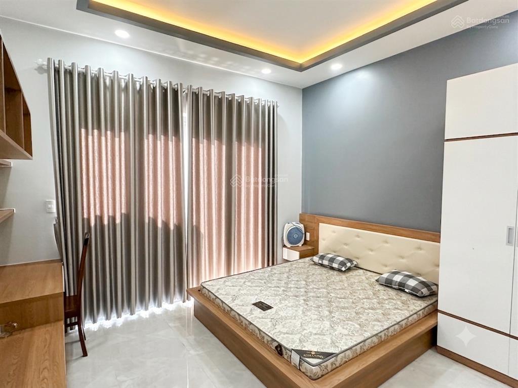 Chỉ 8,1 tỷ có căn biệt thự 2 tầng sân vườn, diện tích 187m2, huỳnh tấn phát, phú thuận, quận 7