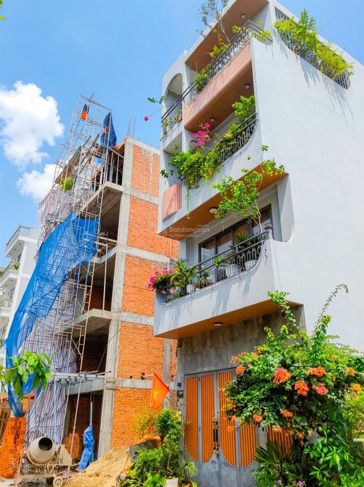 Bán đất mặt đường gần khu lacasa hoàng quốc việt, quận 7, diện tích 60m2, giá 7,2 tỷ