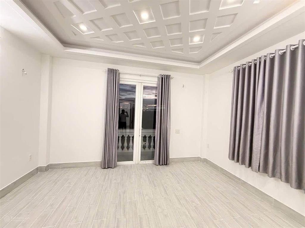 Bán nhà riêng 4 tầng tại huỳnh tấn phát, quận 7, 54m2, giá 8,2 tỷ