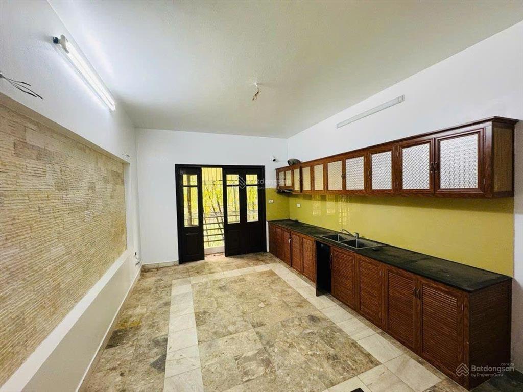 Bán phân lô quân đội hoàng sâm  hơn 18 tỷ  dt 60m  5 tầng  ô tô