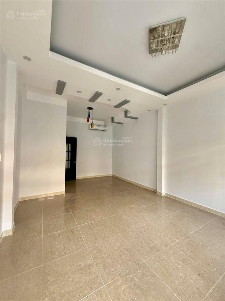 Bán nhà bình phú quận 6, 100m2, mt đường 8m, xe hơi ngủ trong nhà, chỉ 13.x tỷ