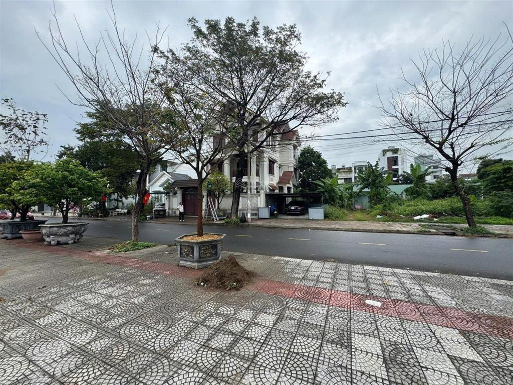 Bán đất biệt thự đẹp  mặt tiền tôn thất dương kỵ  kđt hòa xuân  đà nẵng