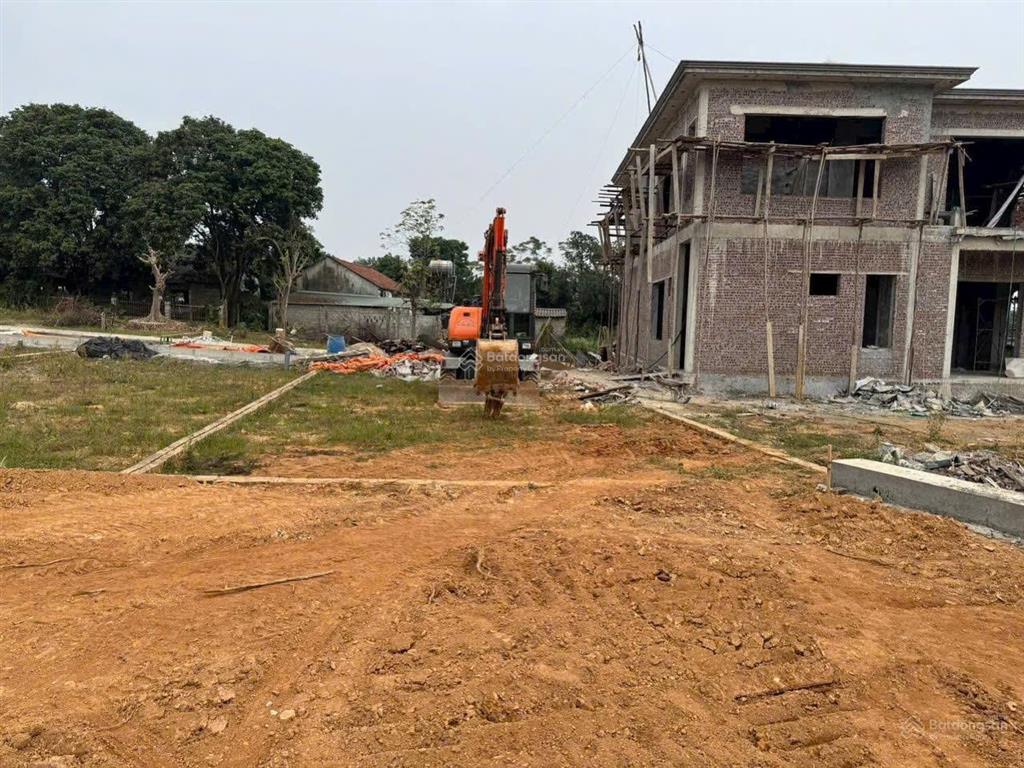 Chính chủ cần bán 110m2 đất gần suối hai ba vì, giá ngộp