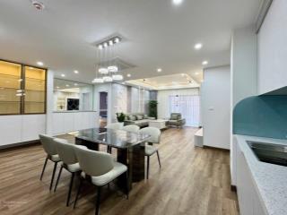 Căn hộ diamond cao cấp, 3pn 135m, chỉ 8 căn/sàn, tặng 2 slot ô tô