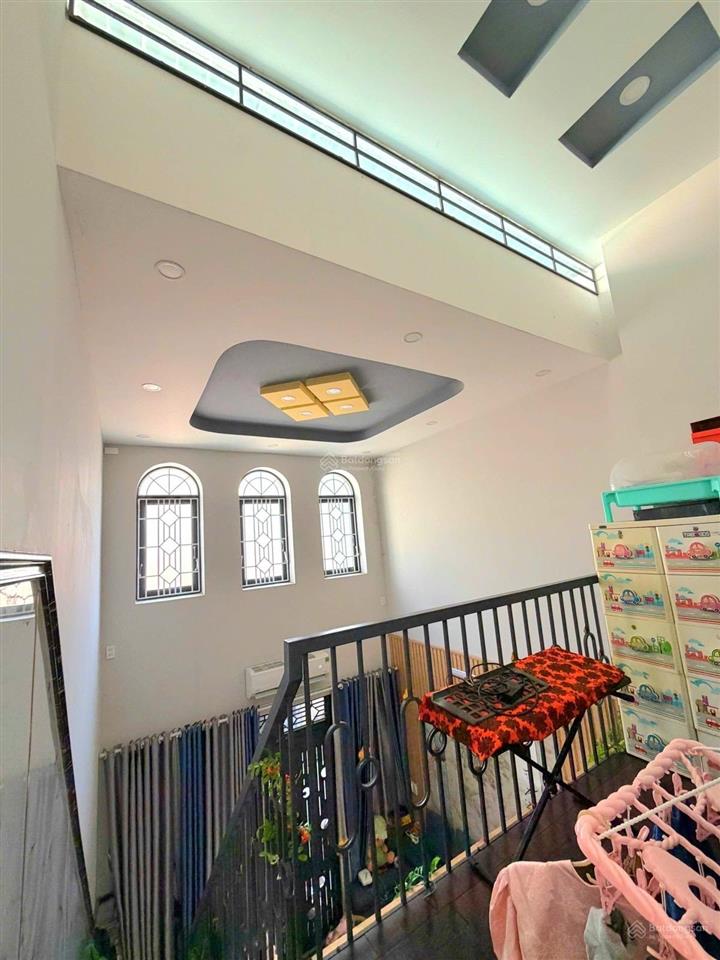 Nhà đẹp ở ngay cho vợ chồng trẻ | gần ngã 5 gò vấp | tặng lại nội thất | 37m2 2 tầng 2pn chỉ 3.94tỷ