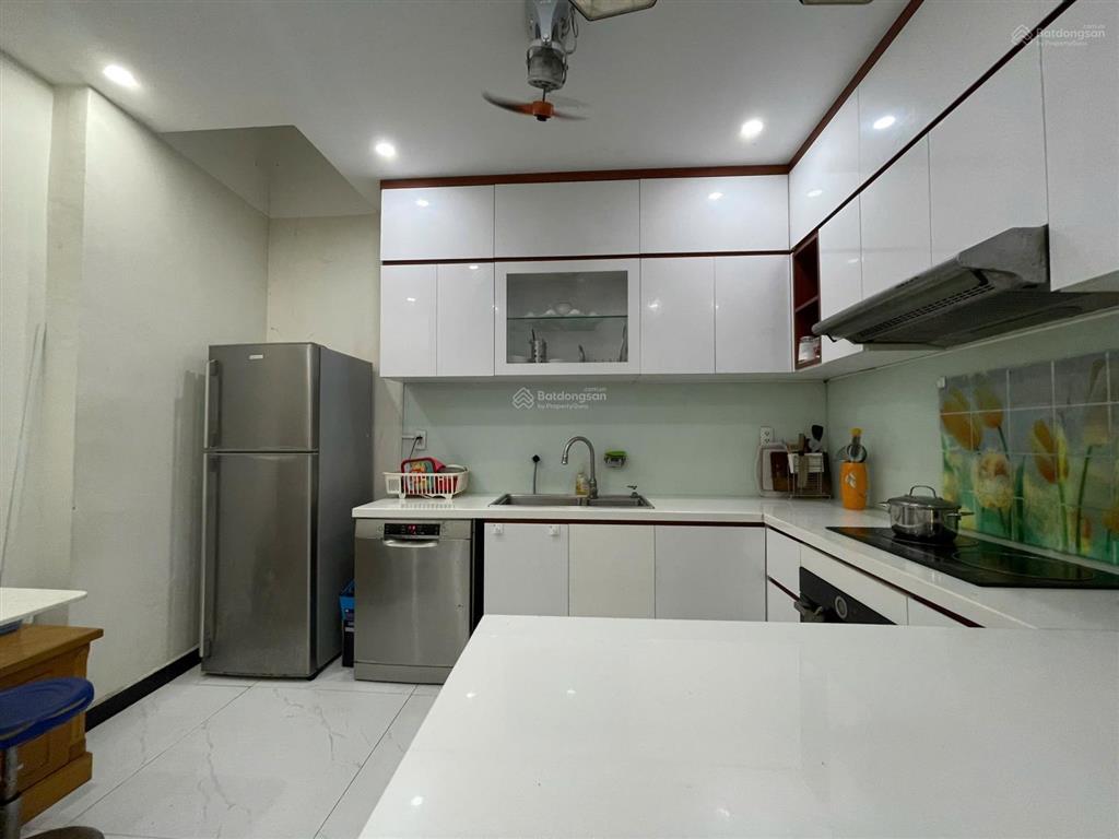 Hẻm xe hơi ngủ nhà | 41m2 ngang 4m vuông vức | cạnh nhà có bãi ô tô | 2 tầng đúc btct hoàn công đủ