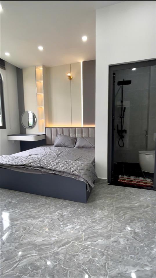 Nhà mới 61m2 ngang 5.5m cực rộng 3 tầng 4 phòng ngủ